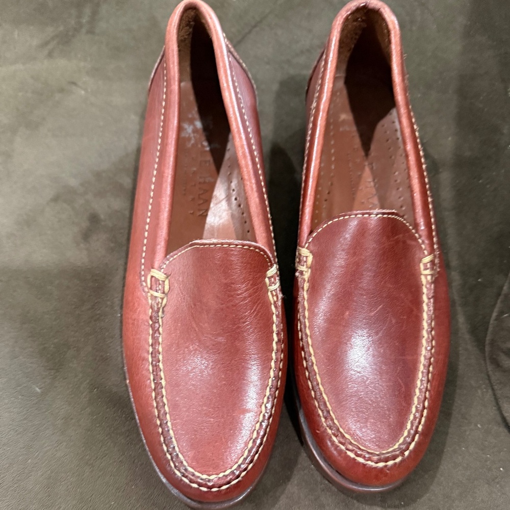 Cole HAAN Brown Leather Loafers. Sz 5 1/2 - Picture 3 of 7
